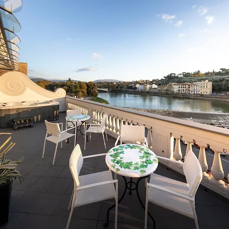 Ξενοδοχείο Lhp River & 5*