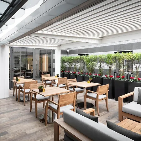 Hotel Lhp River & 5*