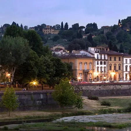 Lhp River & Hotel Florença