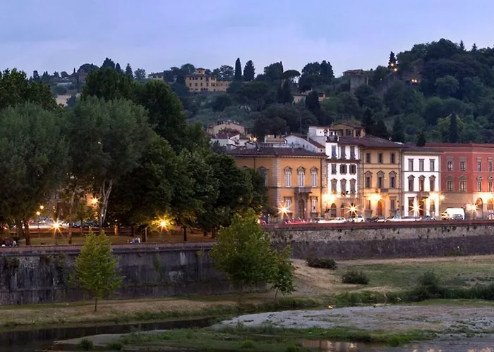 Lhp River & Hotel Florença