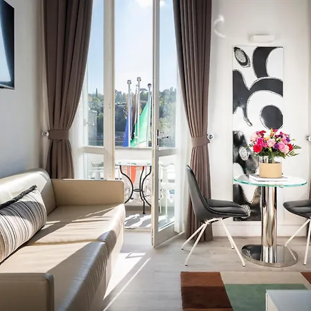 Lhp River&spa Firenze